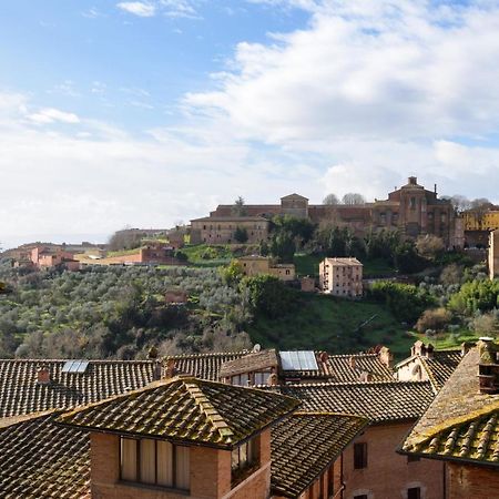 Appartamento Panoramico San Martino 12 Сиена Екстериор снимка
