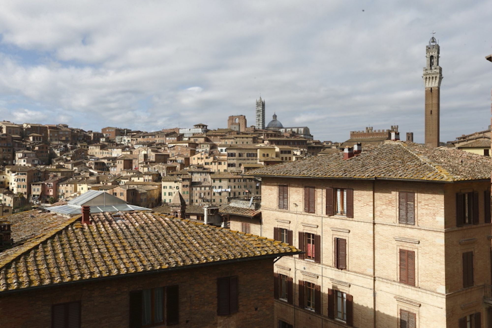 Appartamento Panoramico San Martino 12 Сиена Екстериор снимка